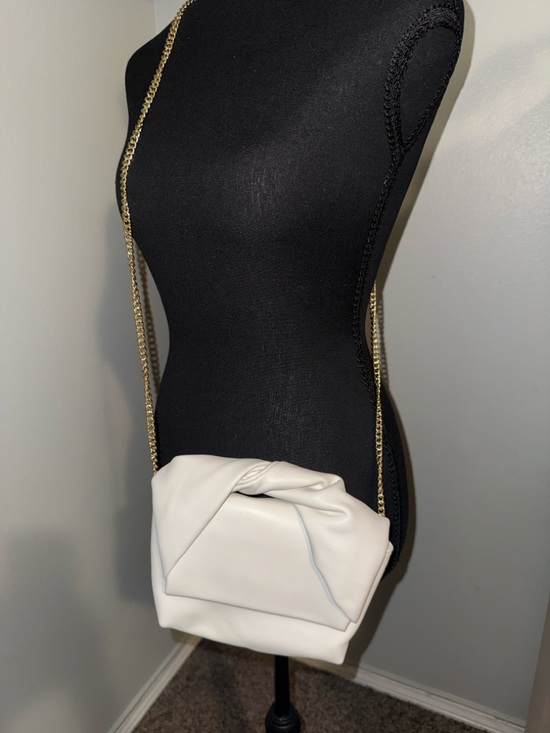 Bellini Handbags - Bellini White Knot Detail Crossbody with Gold Chain